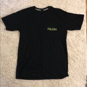Black volcom t-shirt